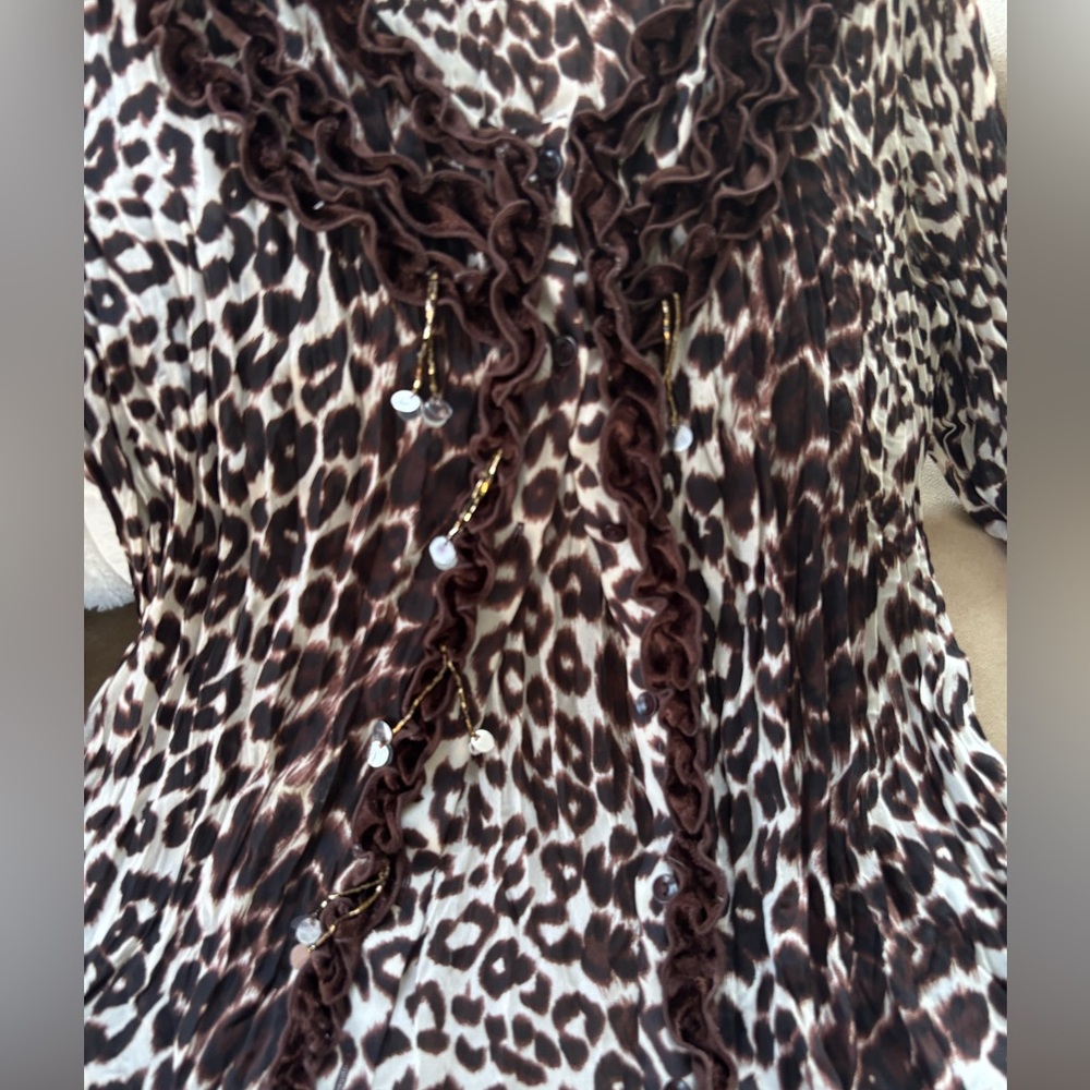 Vintage Signature by Larry Levine Animal Print Blouse with Ruffle Detail - Picture 2 of 3